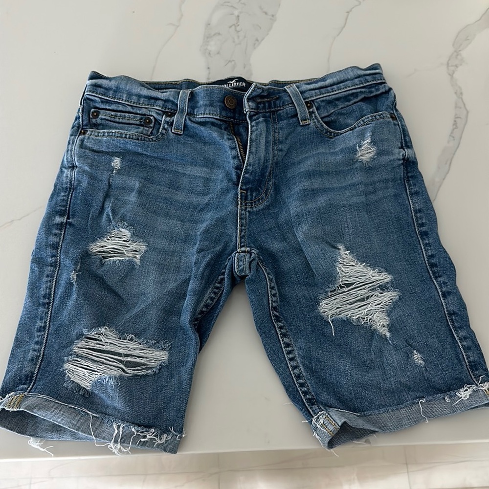 Hollister Jean Shorts Size w28 Skinny Denim Short 9”